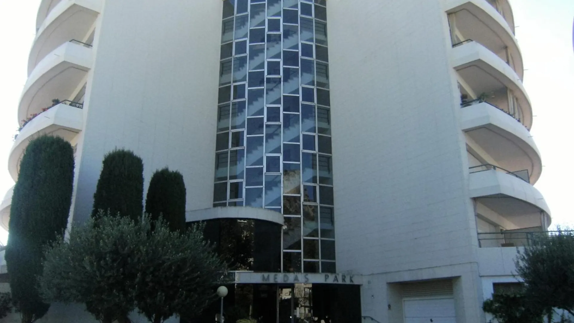 레스타르티트 Medes Park I 4-5 아파트